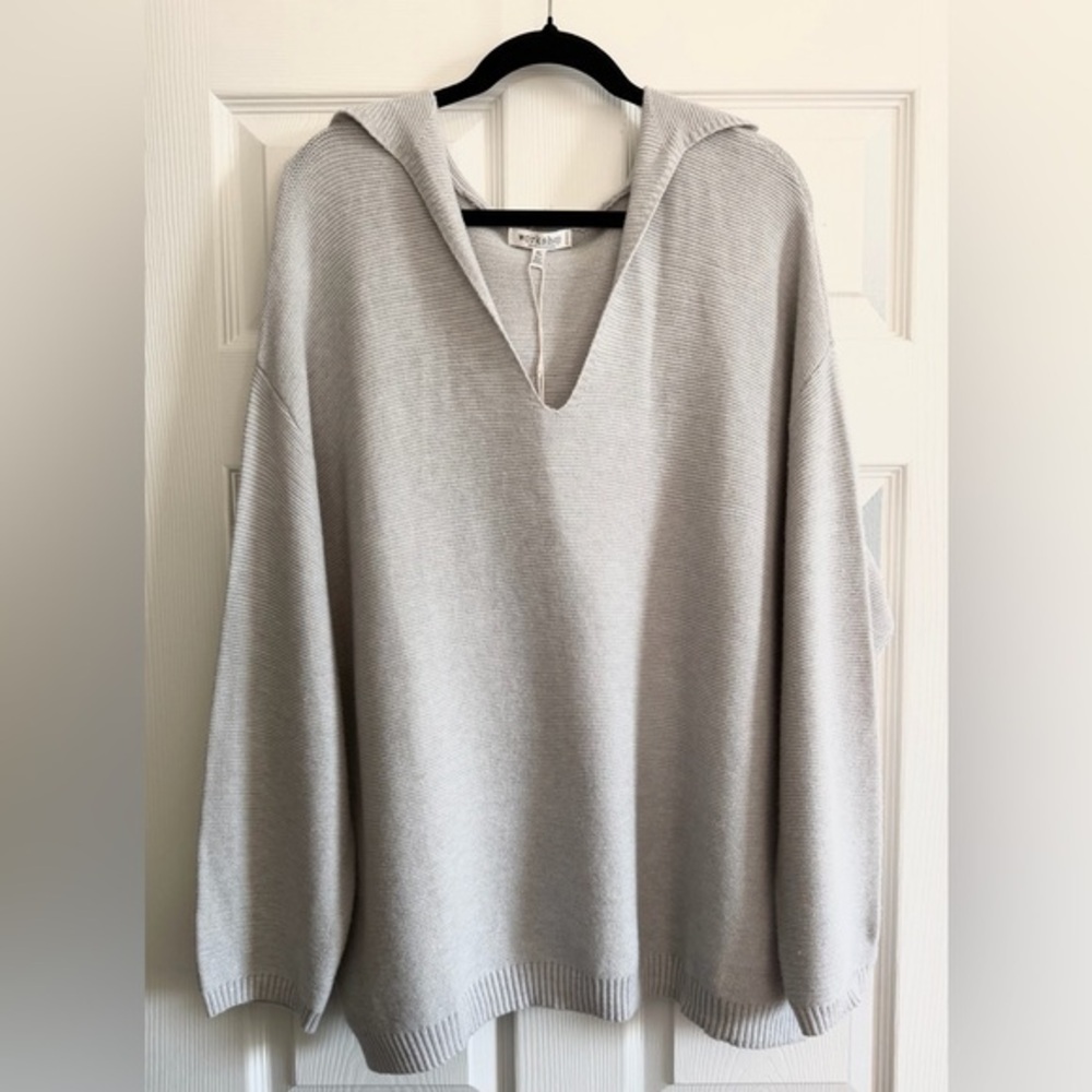 NWT Workshop Republic Clothing Light Gray Knit Top
